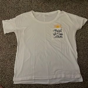 Pocket full of sunshine Tee